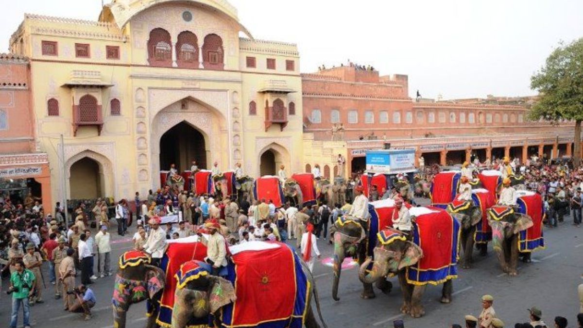Gangaur-Mela-2025-4 Gangaur Mela 2025: Rajasthan की Folk Art और Traditions का Unique उल्लास